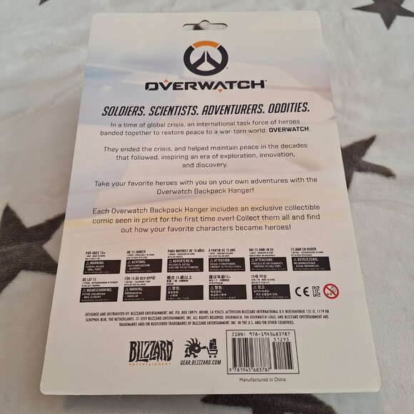 Overwatch #7‎ Ana Amari & Soldier Backpack Hanger W/Exclusive Collectible Comic - Picture 4 of 5